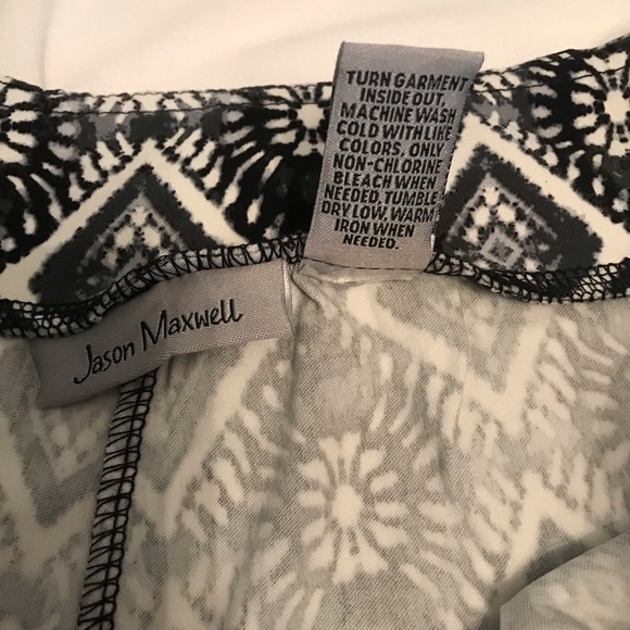 Womens printed skimmer shorts - Picture 3 of 6